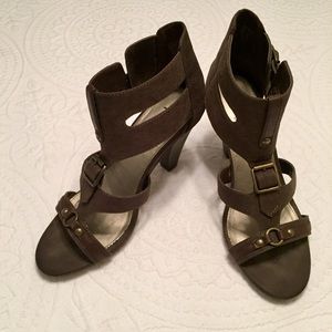 Military Brown Block Heel Pump with Metal Accents